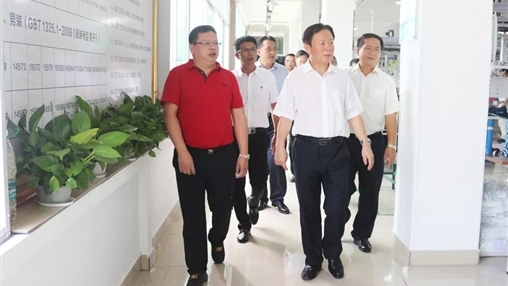 自治區(qū)統(tǒng)戰(zhàn)部部長徐紹川蒞臨百裕調(diào)研指導工作